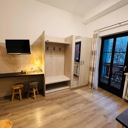 Apartment Wunderschoenes Mit Bademantelgang Zur Wohlfuehltherme *
